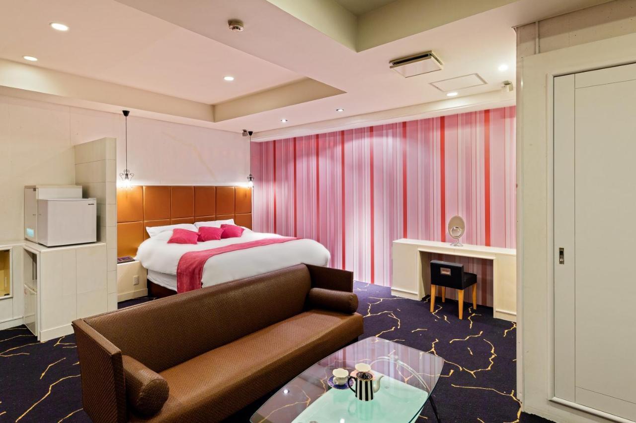 Hotel Love Jewel Китакюсю Экстерьер фото